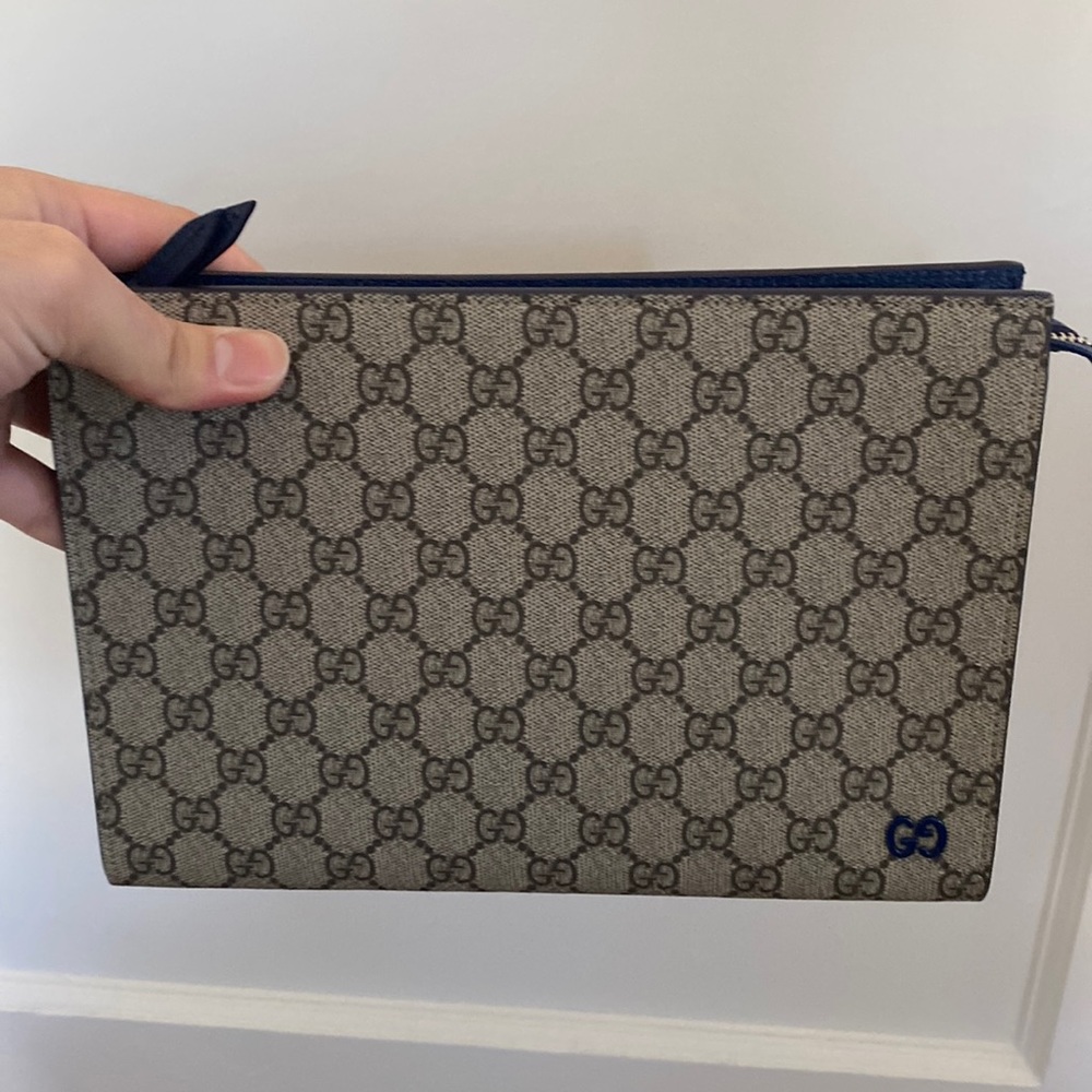 Gucci pouch mens